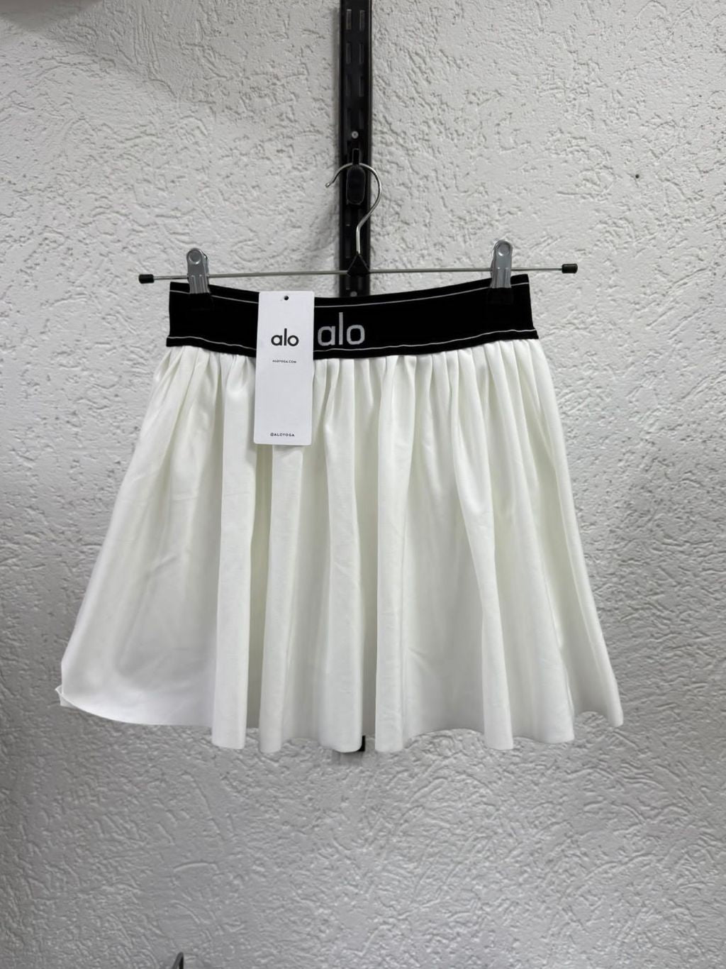 Alo Skort